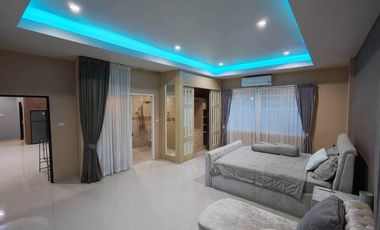 À louer et à vendre 3 chambres villa à Bang Lamung, Chonburi