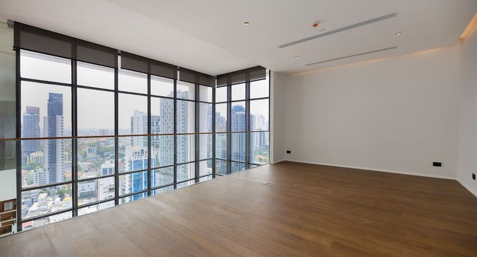 For rent and for sale 4 bedrooms condo in Watthana, Bangkok