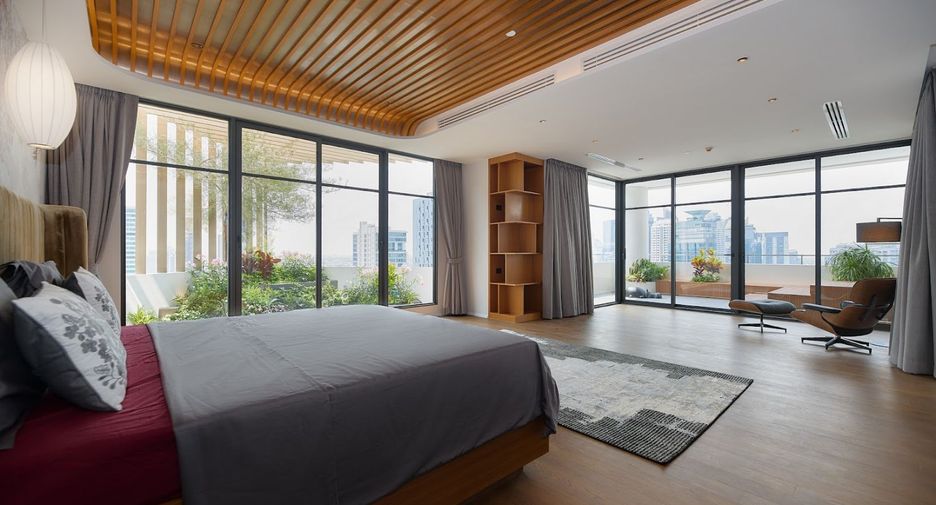For rent and for sale 4 bedrooms condo in Watthana, Bangkok