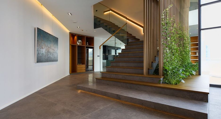 For rent and for sale 4 bedrooms condo in Watthana, Bangkok