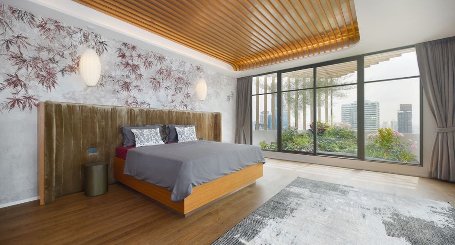 For rent and for sale 4 bedrooms condo in Watthana, Bangkok