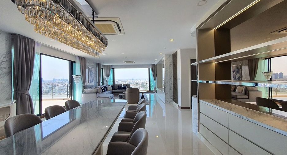 Wohnung zur Miete mit 4 Zimmer in Khlong San, Bangkok