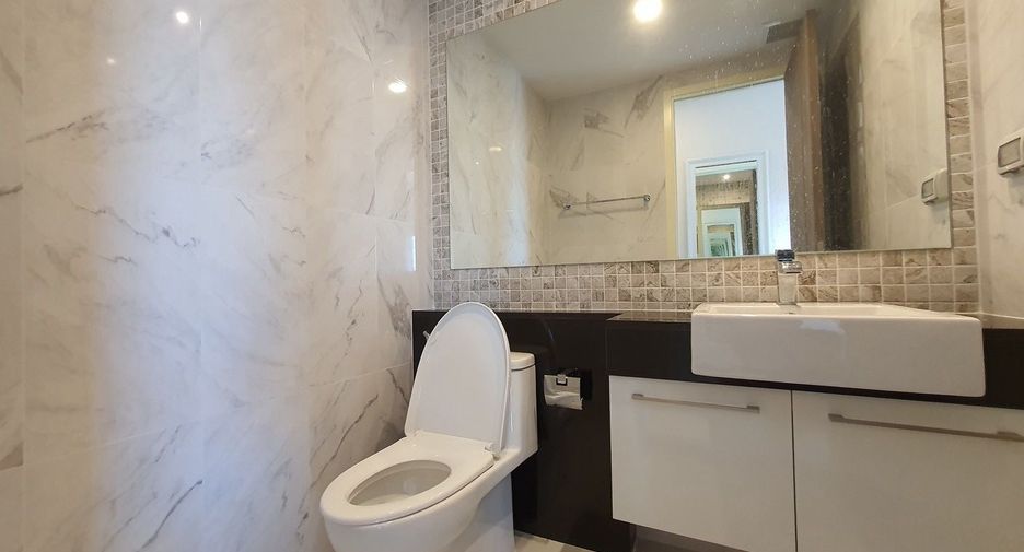 Wohnung zur Miete mit 4 Zimmer in Khlong San, Bangkok