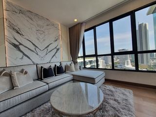 Condo en alquiler de 4 habitaciones en Khlong San, Bangkok
