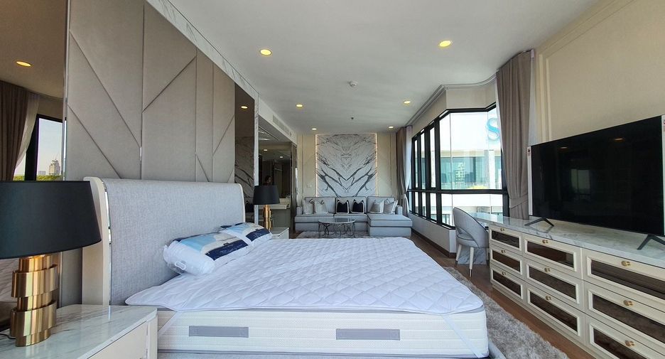 Wohnung zur Miete mit 4 Zimmer in Khlong San, Bangkok