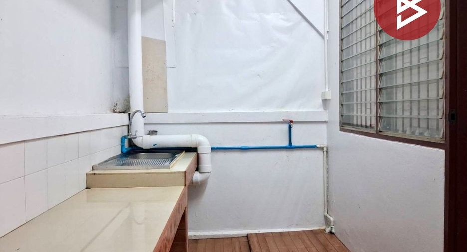 Продажа 2 спальни таунхаус в Mueang Uttaradit, Уттарадит