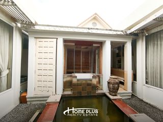 Haus zum Kauf mit 3 Zimmer in Phra Khanong, Bangkok