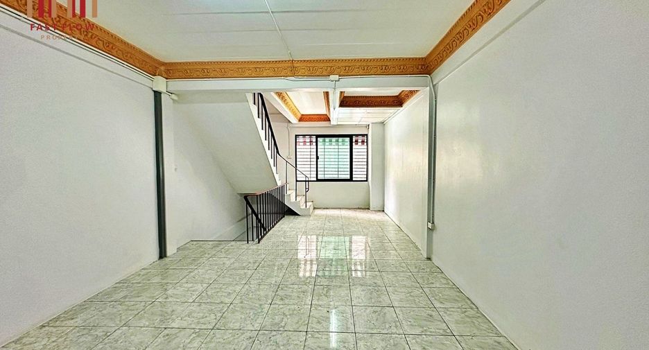Local comercial en venta de 2 habitaciones en Bangkok Noi, Bangkok