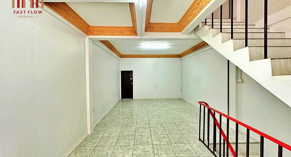 Local comercial en venta de 2 habitaciones en Bangkok Noi, Bangkok