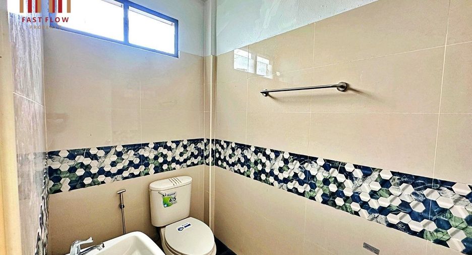 Local comercial en venta de 2 habitaciones en Bangkok Noi, Bangkok