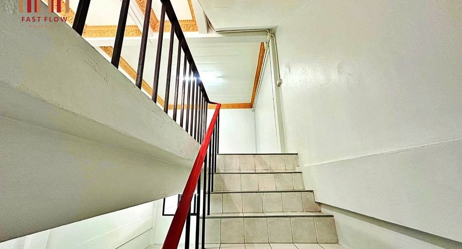 Local comercial en venta de 2 habitaciones en Bangkok Noi, Bangkok