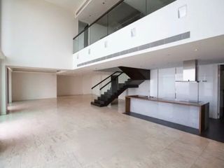 For rent 4 ベッドルーム condo in Yan Nawa, Bangkok