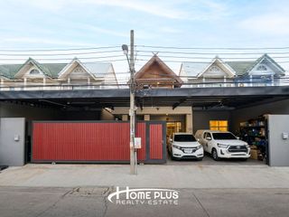 Casa adosada en venta de 6 habitaciones en Prawet, Bangkok