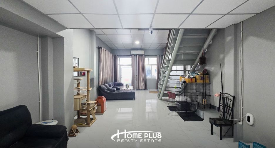 Casa adosada en venta de 6 habitaciones en Prawet, Bangkok