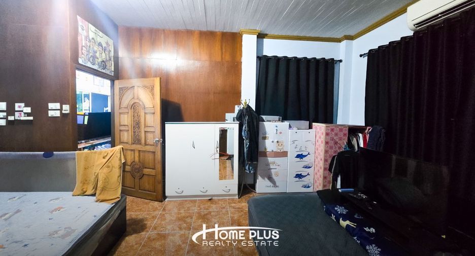 Casa adosada en venta de 6 habitaciones en Prawet, Bangkok