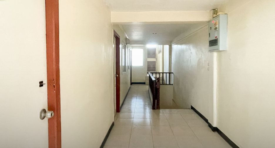 À vendre 4 chambres maison de ville à Mueang Samut Prakan, Samut Prakan