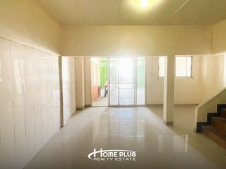À vendre 4 chambres maison de ville à Mueang Samut Prakan, Samut Prakan