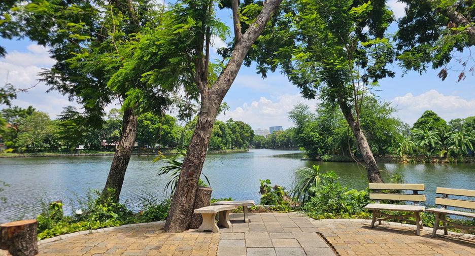 For sale 8 bedrooms house in Bueng Kum, Bangkok