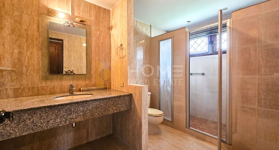 For sale 8 bedrooms house in Bueng Kum, Bangkok