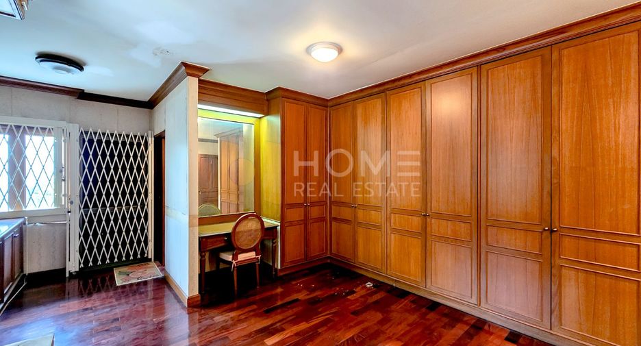 For sale 8 bedrooms house in Bueng Kum, Bangkok