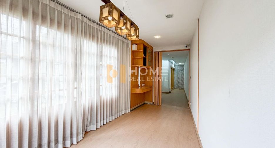 À vendre 4 chambres maison à Phasi Charoen, Bangkok