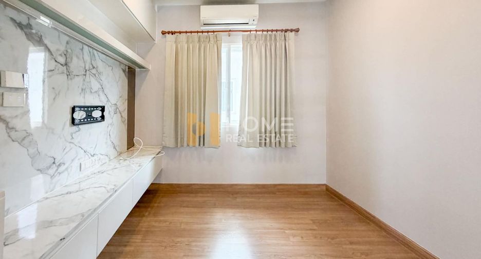 À vendre 4 chambres maison à Phasi Charoen, Bangkok