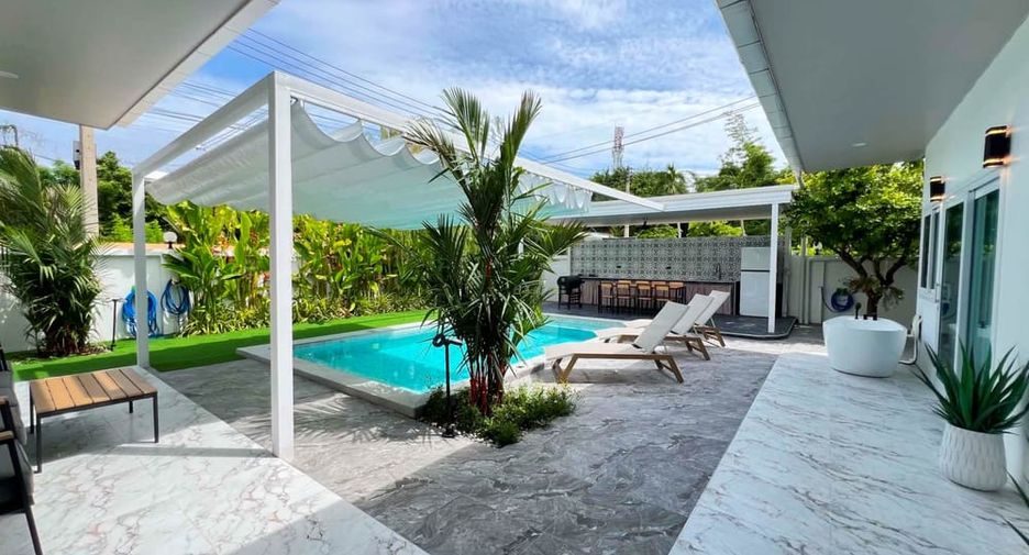 À louer et à vendre 5 chambres villa à East Pattaya, Pattaya
