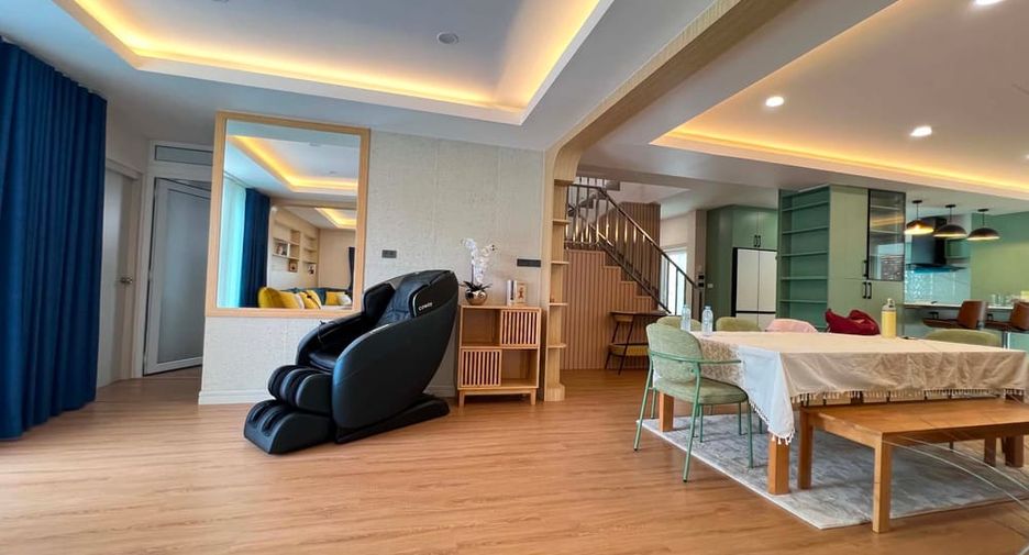 À louer et à vendre 5 chambres villa à East Pattaya, Pattaya