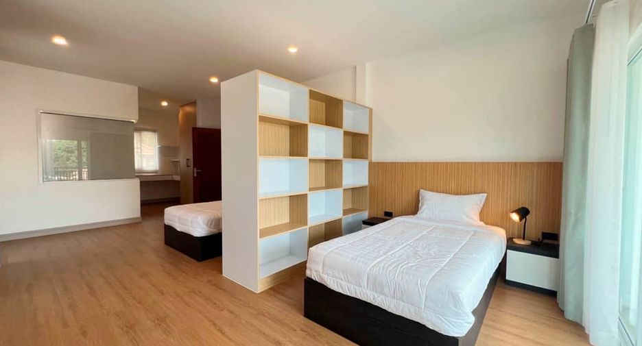 À louer et à vendre 5 chambres villa à East Pattaya, Pattaya