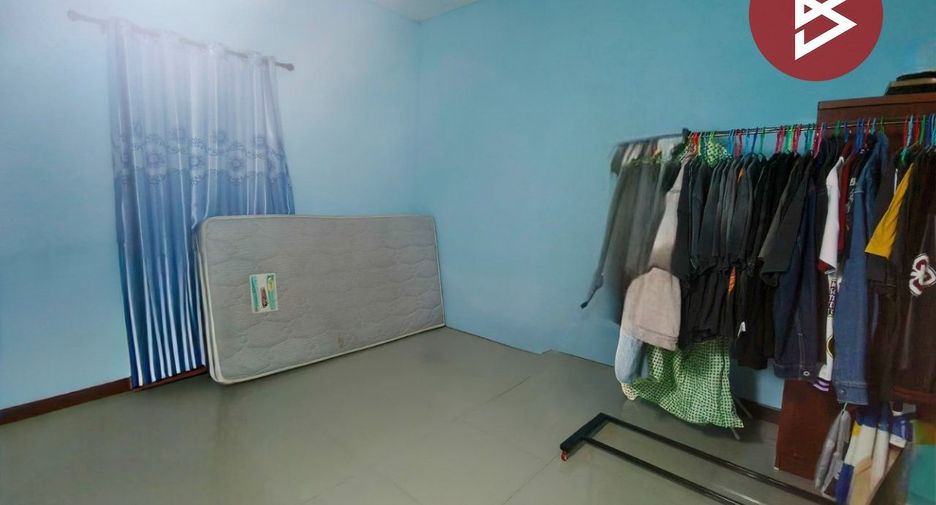 Reihenhaus zum Kauf mit 2 Zimmer in Phan Thong, Chonburi