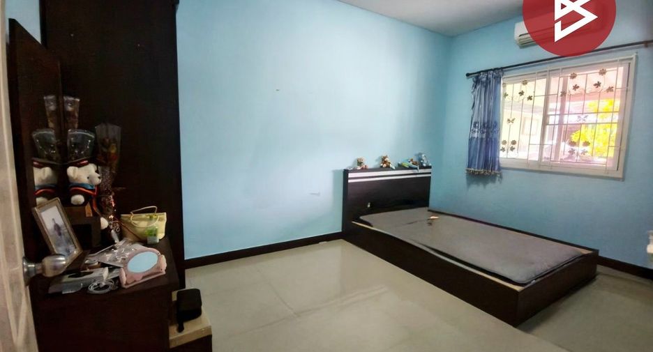 Reihenhaus zum Kauf mit 2 Zimmer in Phan Thong, Chonburi