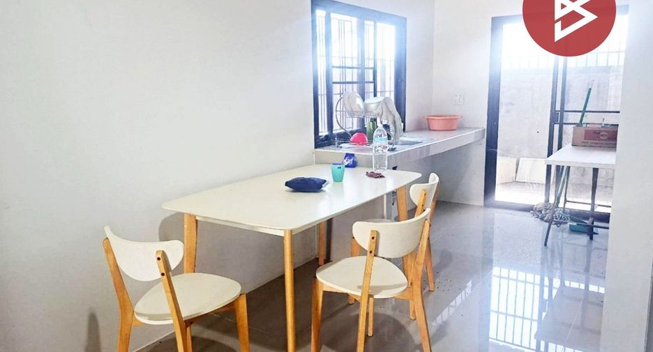 Haus zum Kauf mit 2 Zimmer in Mueang Nakhon Sawan, Nakhon Sawan