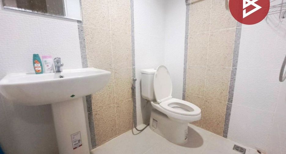 Haus zum Kauf mit 2 Zimmer in Mueang Nakhon Sawan, Nakhon Sawan