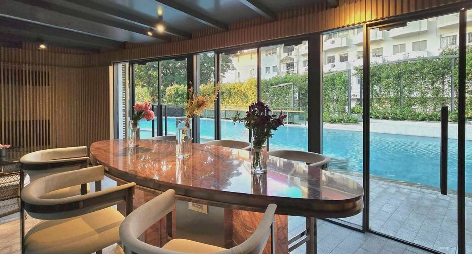 For rent and for sale 2 bedrooms condo in Watthana, Bangkok