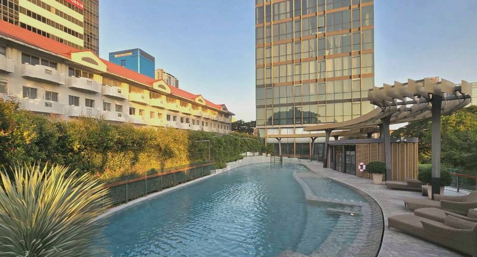 For rent and for sale 2 bedrooms condo in Watthana, Bangkok