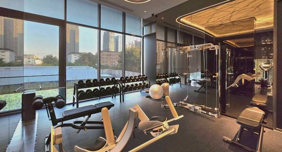 For rent and for sale 2 bedrooms condo in Watthana, Bangkok