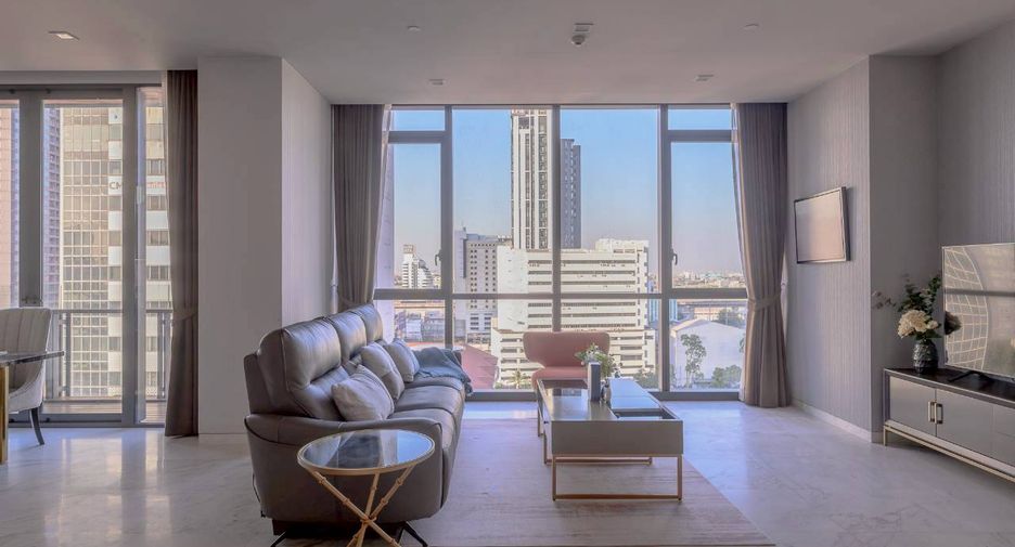 For rent and for sale 2 bedrooms condo in Watthana, Bangkok