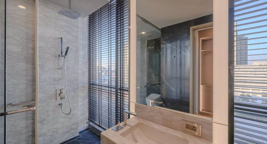 For rent and for sale 2 bedrooms condo in Watthana, Bangkok