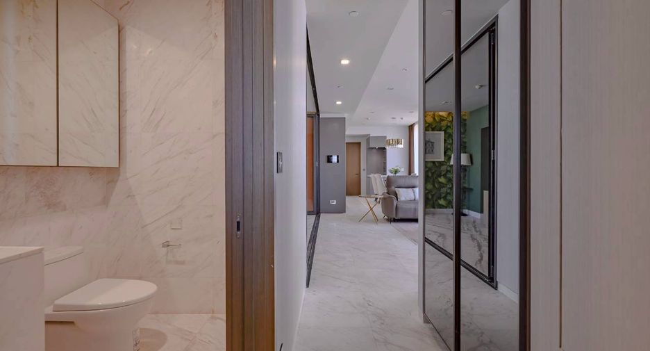 For rent and for sale 2 bedrooms condo in Watthana, Bangkok