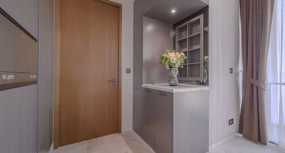 For rent and for sale 2 bedrooms condo in Watthana, Bangkok