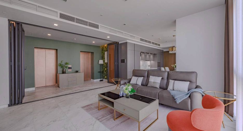 For rent and for sale 2 bedrooms condo in Watthana, Bangkok