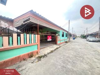 出售 3 卧室 联排别墅 在 Ban Bueng, Chon Buri