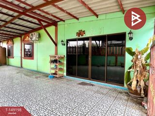 出售 3 卧室 联排别墅 在 Ban Bueng, Chon Buri