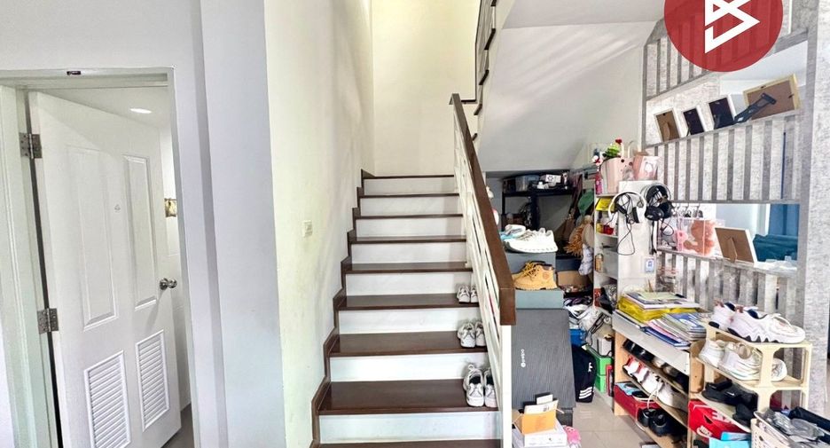 For sale 4 ベッドルーム townhouse in Bang Bua Thong, Nonthaburi
