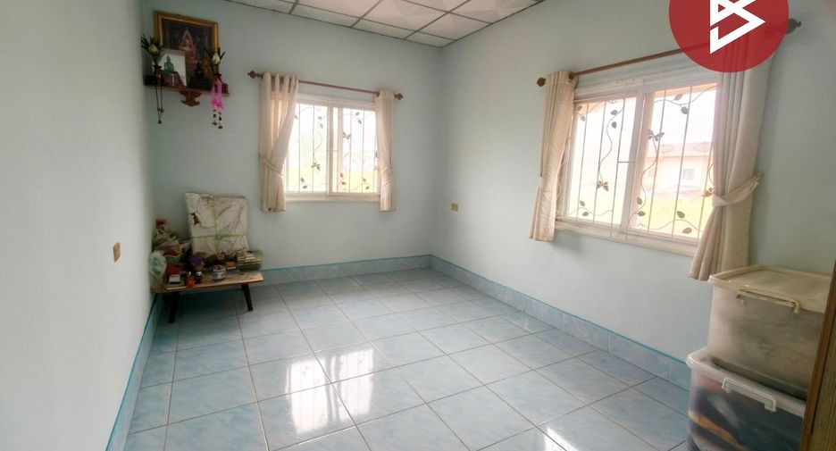 For sale 2 ベッドルーム townhouse in Mueang Chon Buri, Chonburi