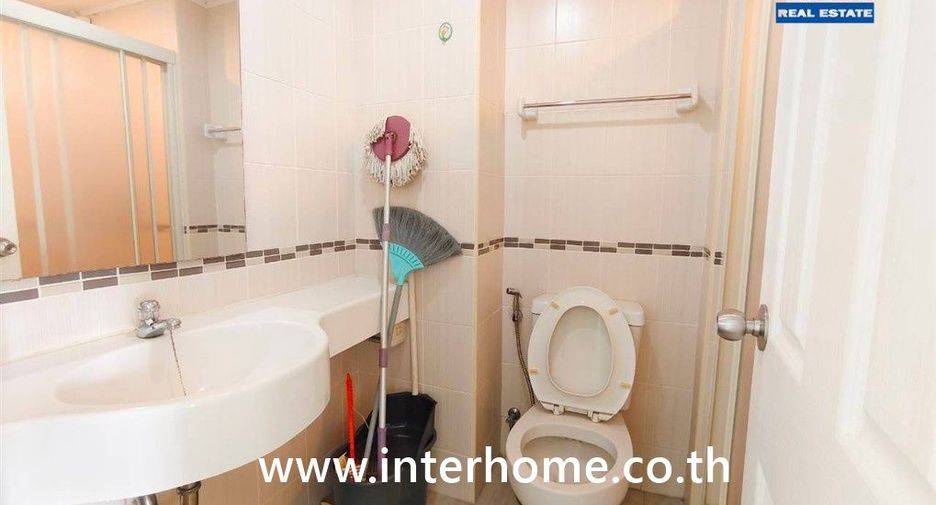 À vendre 1 chambre condo à Bang Phlat, Bangkok