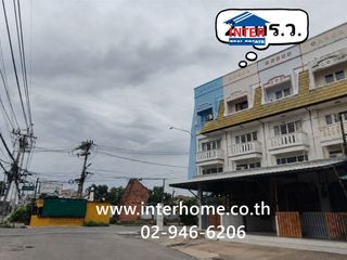 Продажа 4 спальни торговое помещение в Lam Luk Ka, Патумтани