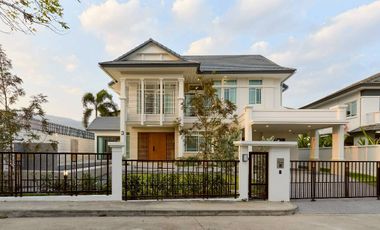 For sale 4 bedrooms house in Mueang Chiang Mai, Chiang Mai