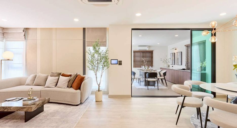 For sale 4 bedrooms house in Mueang Chiang Mai, Chiang Mai