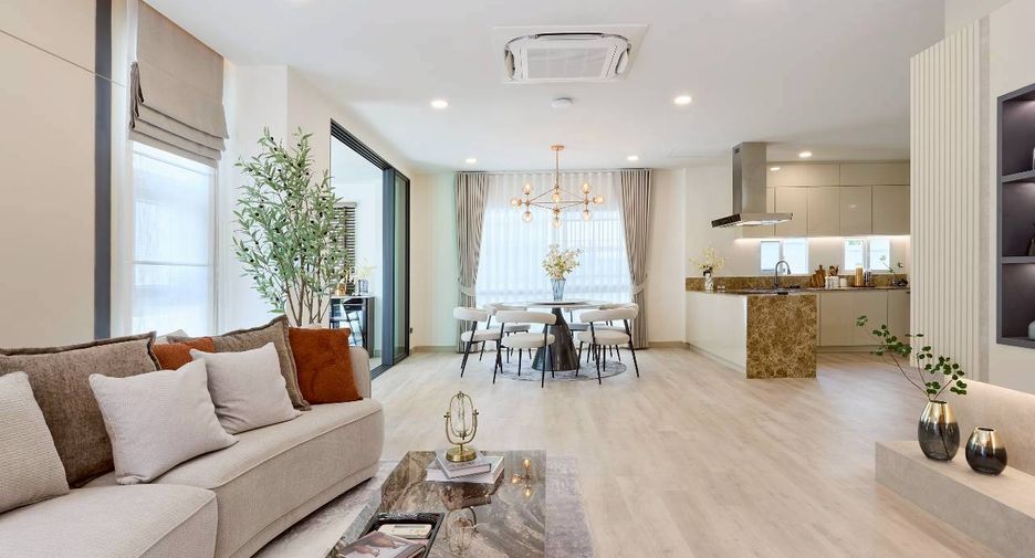 For sale 4 bedrooms house in Mueang Chiang Mai, Chiang Mai